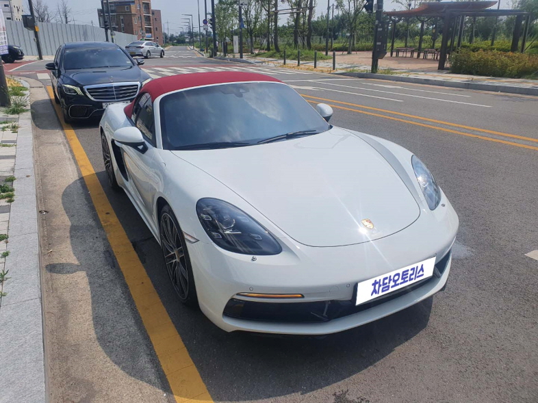 집앞까지 편하게 탁송받을 수 있는 포르쉐 718 박스터 S 중고리스 후기
