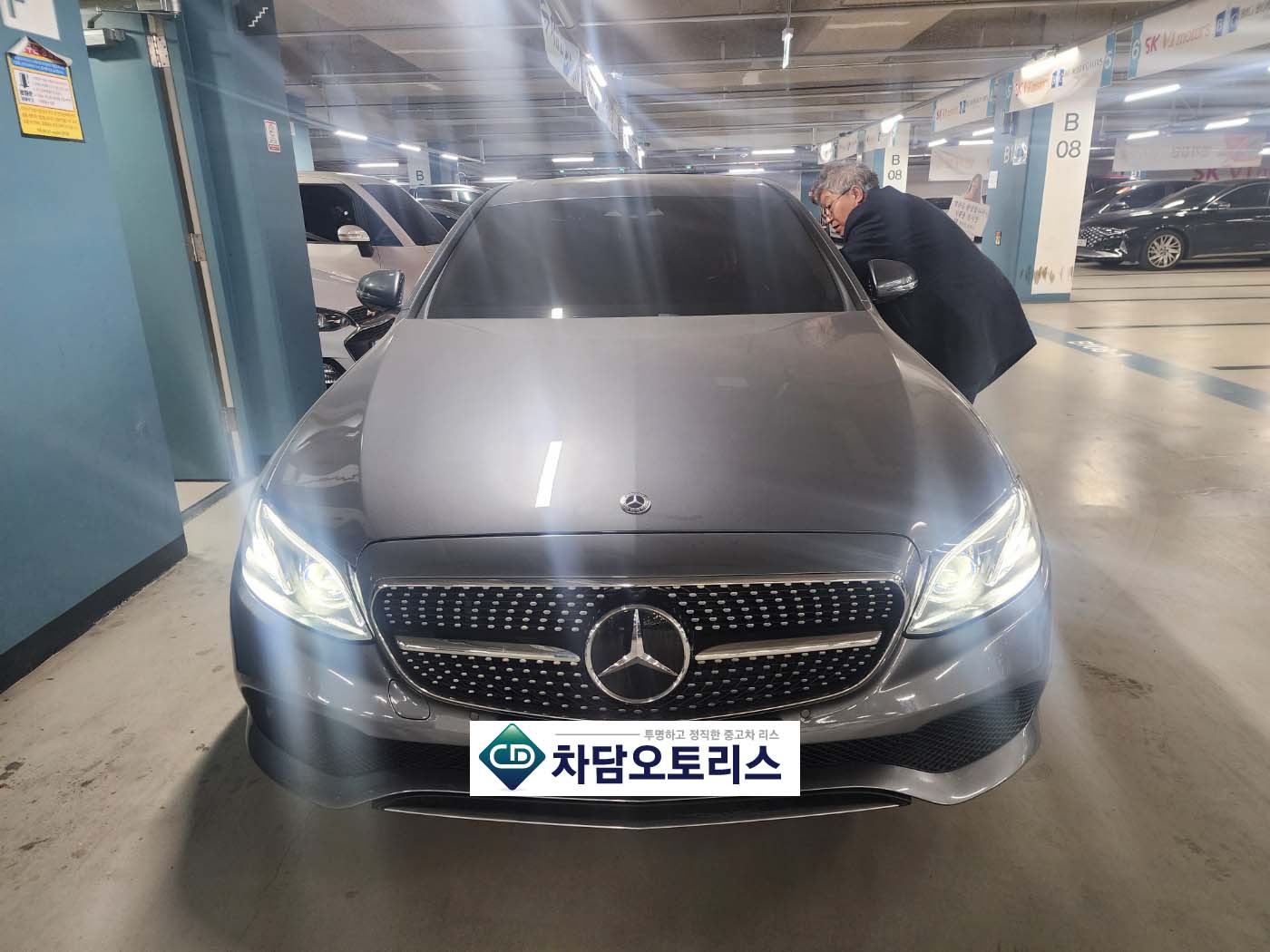 벤츠 E300 중고차 부담 없이 리스로 선택하신 고객님!