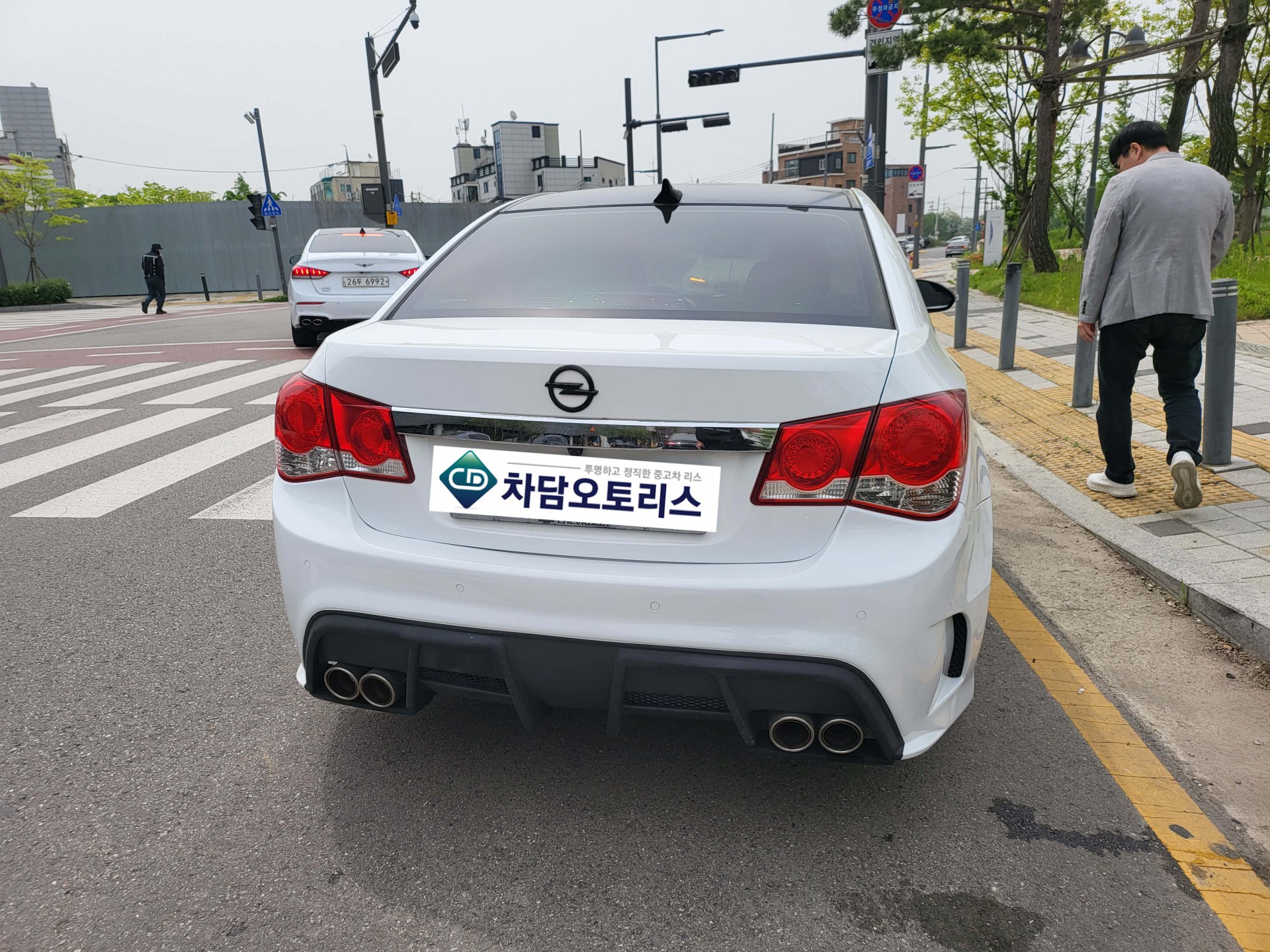 vpe851uglwg286987.jpg