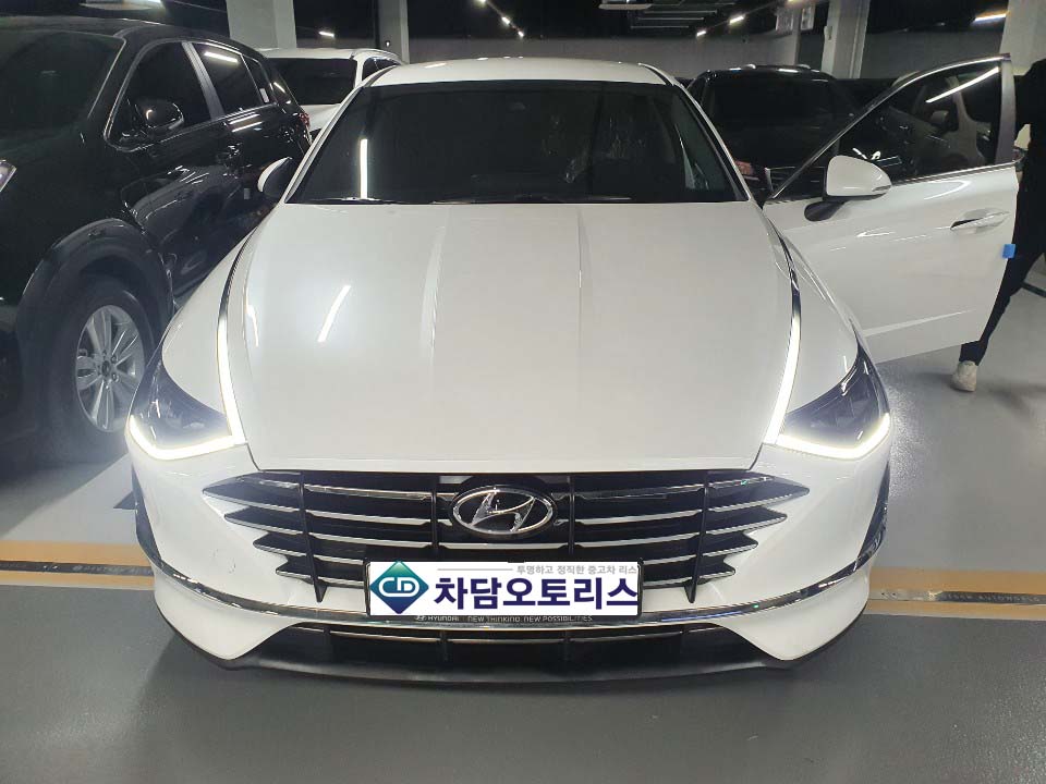 신차를 뒤로하고 선택한 쏘나타DN8 중고차리스 거래 후기